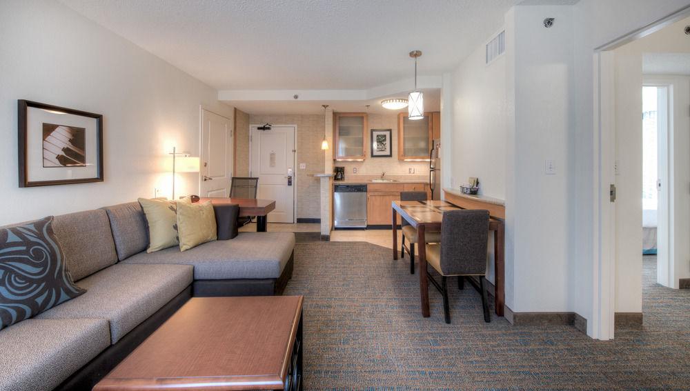Residence Inn By Marriott Чейпъл Хил Екстериор снимка