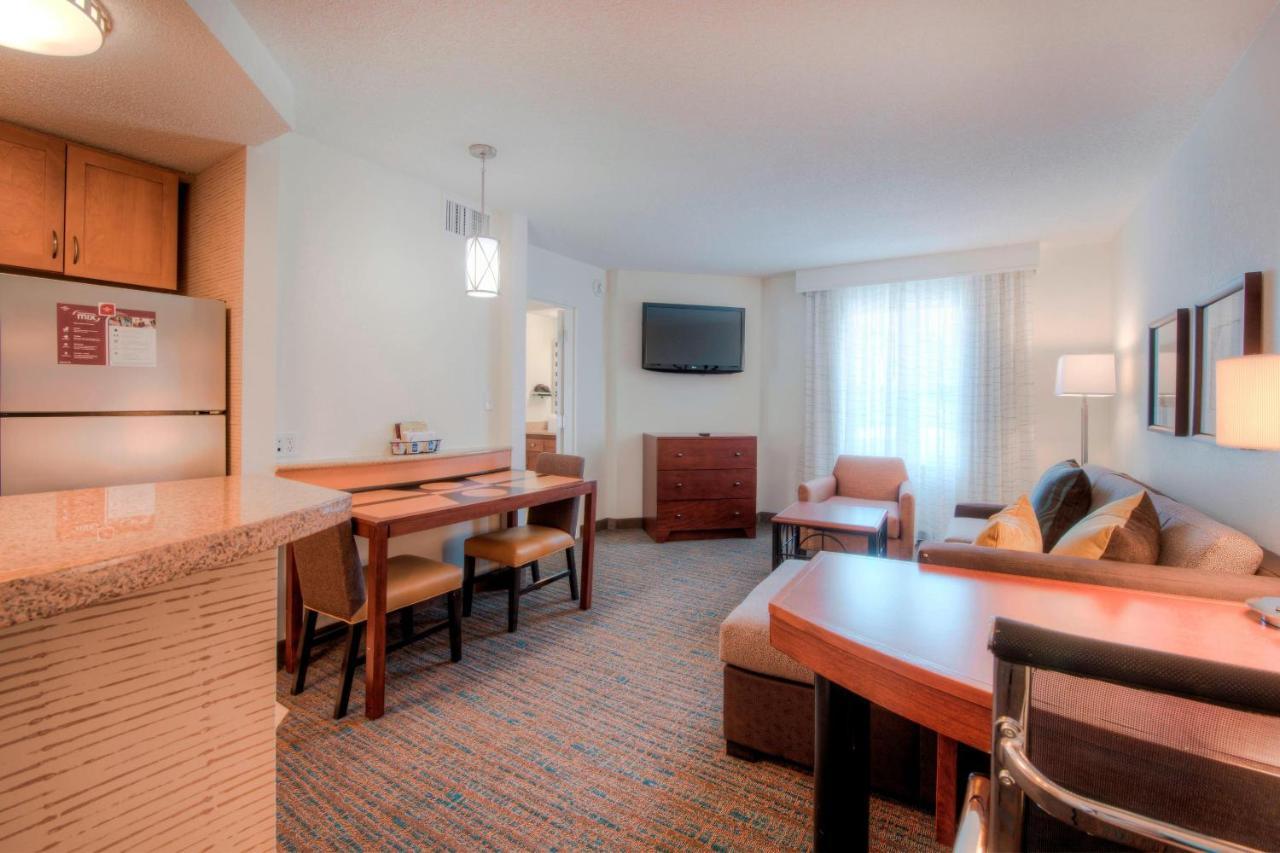 Residence Inn By Marriott Чейпъл Хил Екстериор снимка