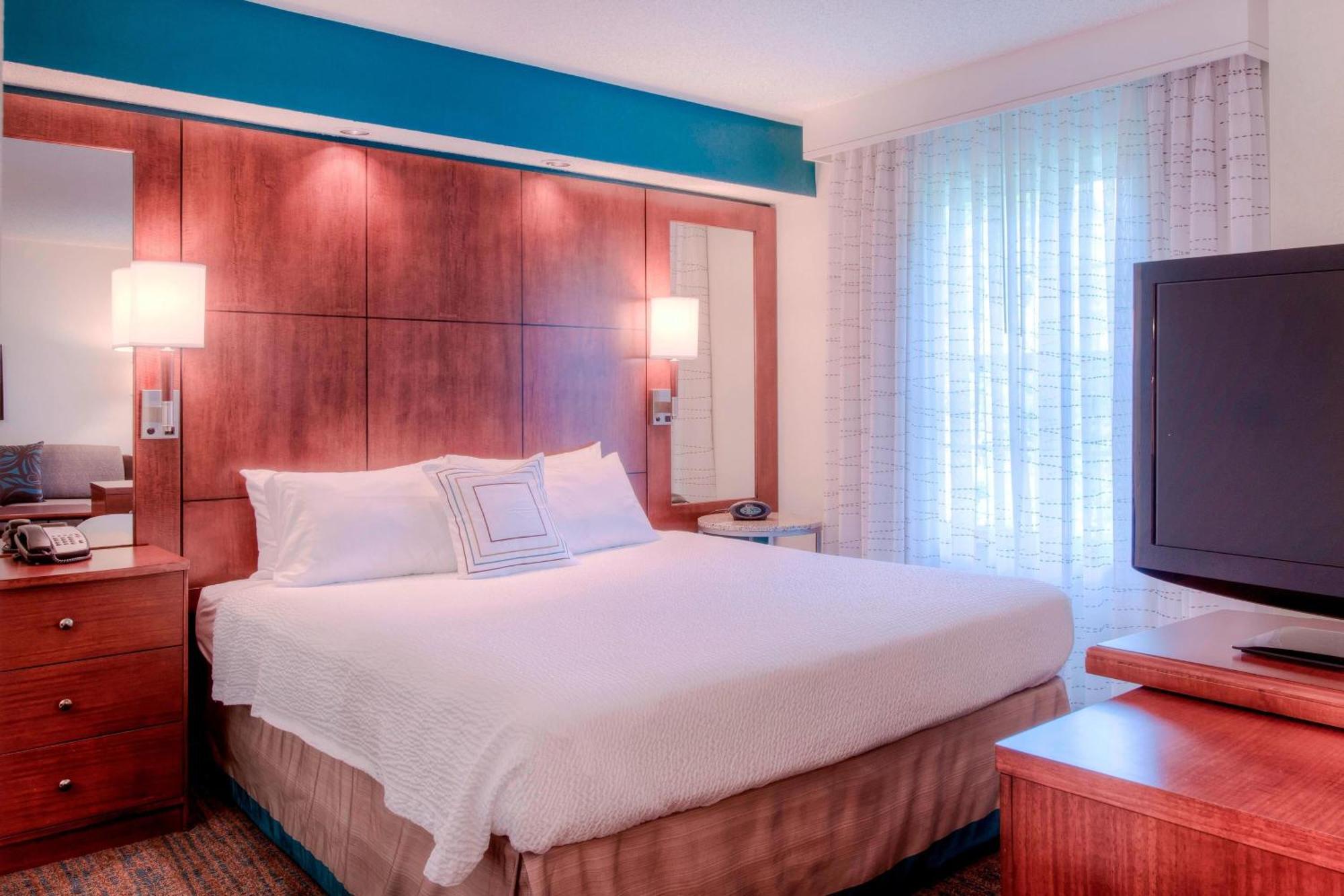 Residence Inn By Marriott Чейпъл Хил Екстериор снимка