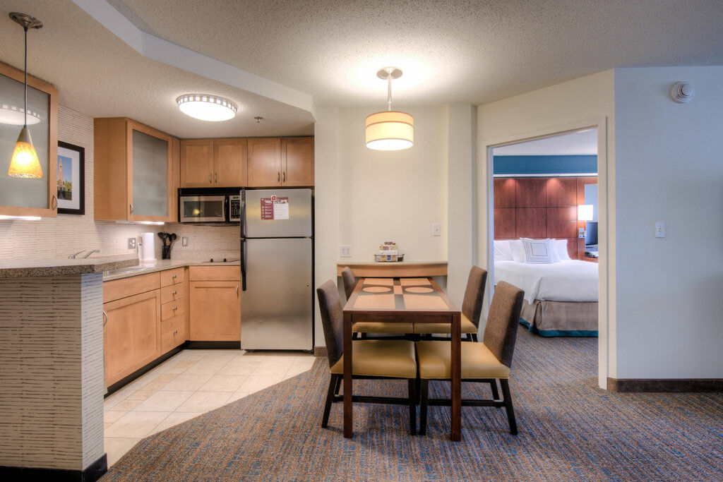 Residence Inn By Marriott Чейпъл Хил Екстериор снимка